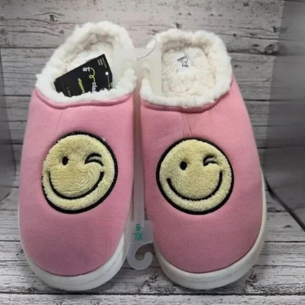 Art Class Percy Wink Smiley Face Clog Slippers Pink‎ Size 13-1 New With Tags